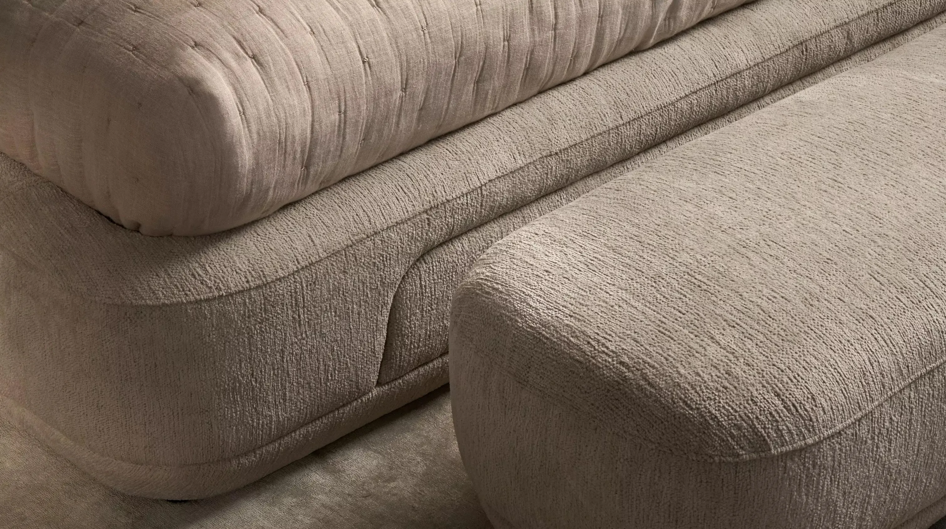 Скамейка Bolzano - Tomelilla fabric 3143 Mustard  -  Под заказ в интерьере