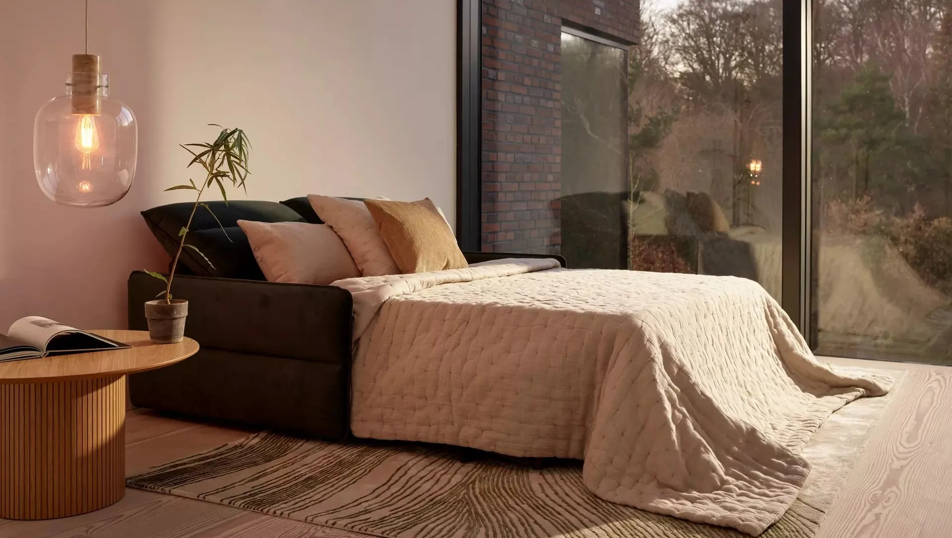 3-местный диван-кровать Southampton - Capri ткань бежевого цвета 3230 -  В наличии в интерьере