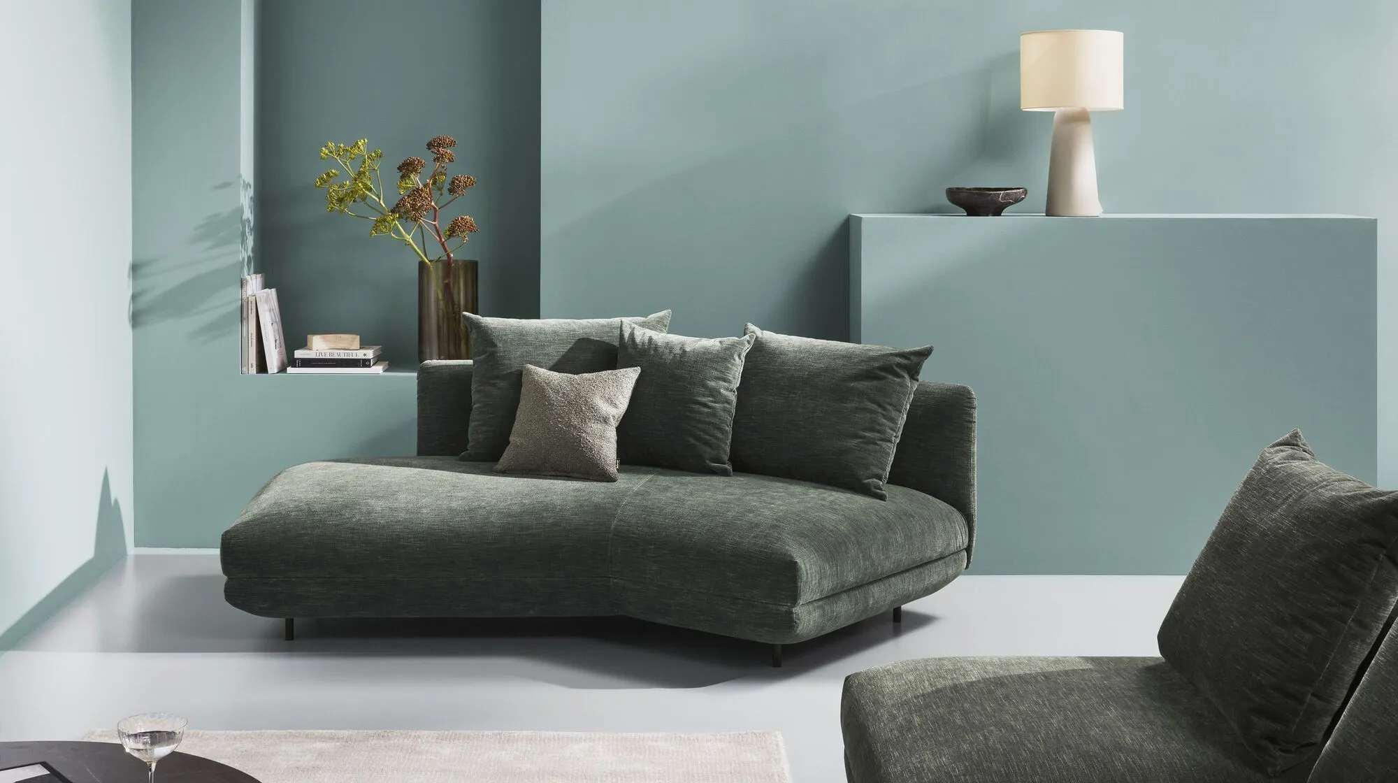 2-местный модуль Salamanca с 2 подлокотниками - Tuscany зеленого цвета 3204 -  Под заказ в интерьере