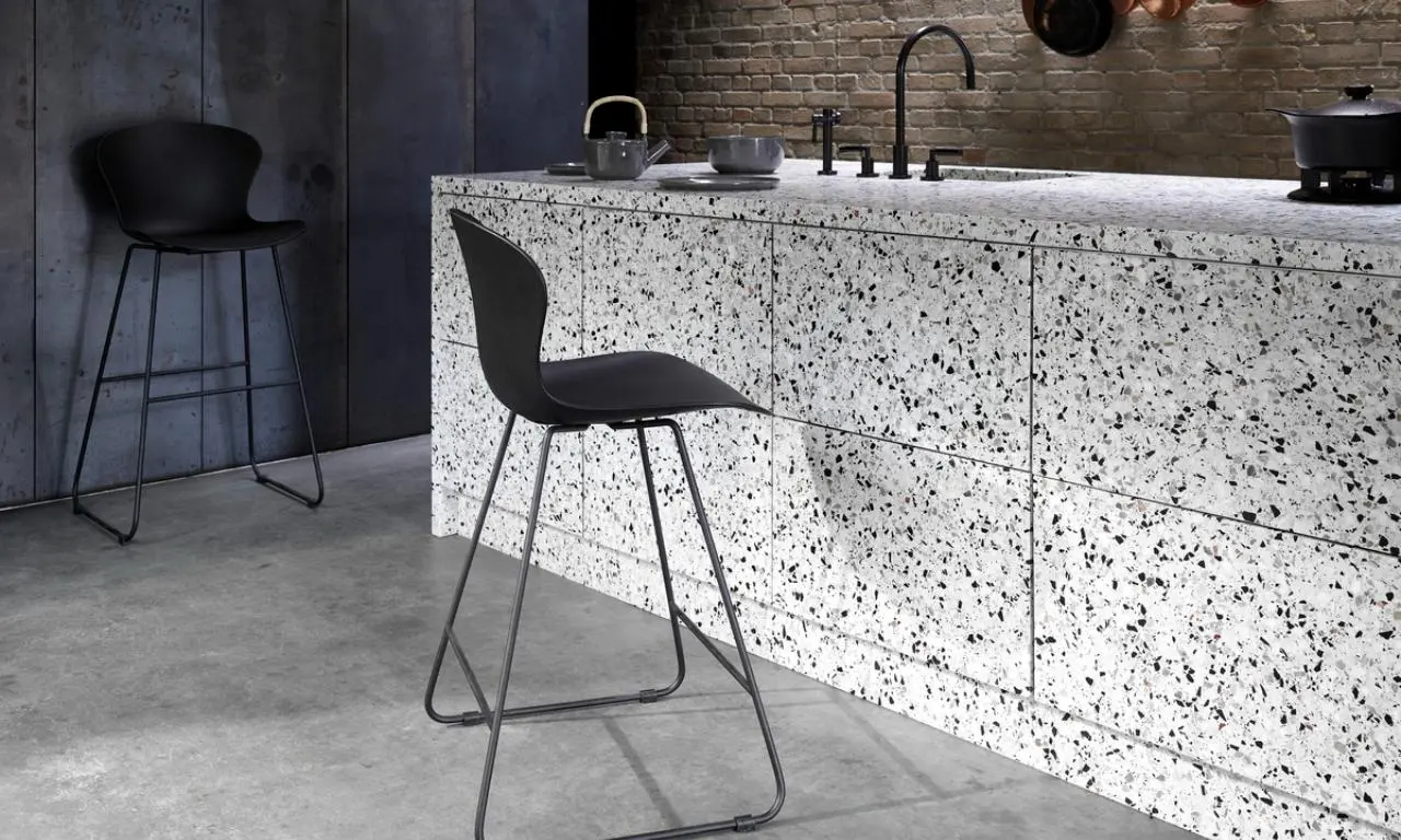 Барный стул Adelaide -  Под заказ в интерьере