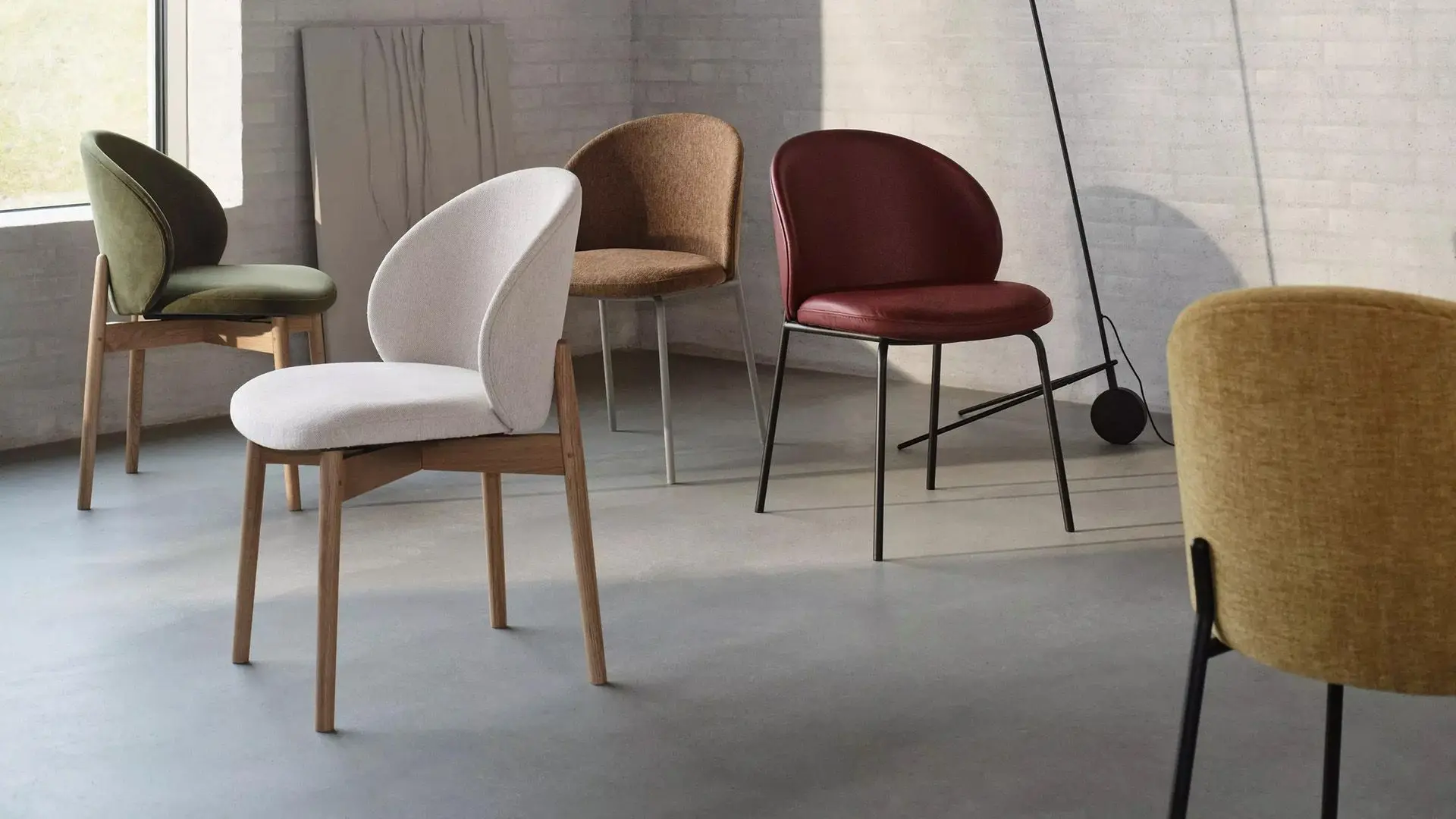 Обеденный стул Princeton - Nordic Vintage кожа 5152 темно-коричневого цвета -  Под заказ в интерьере