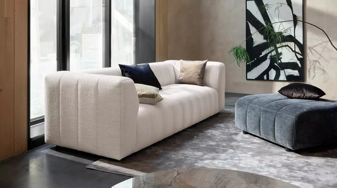 2,5-х местный  диван Bellagio - Frisco 2057 Ткань цвета кэмел с функцией акваклин  -  Под заказ в интерьере