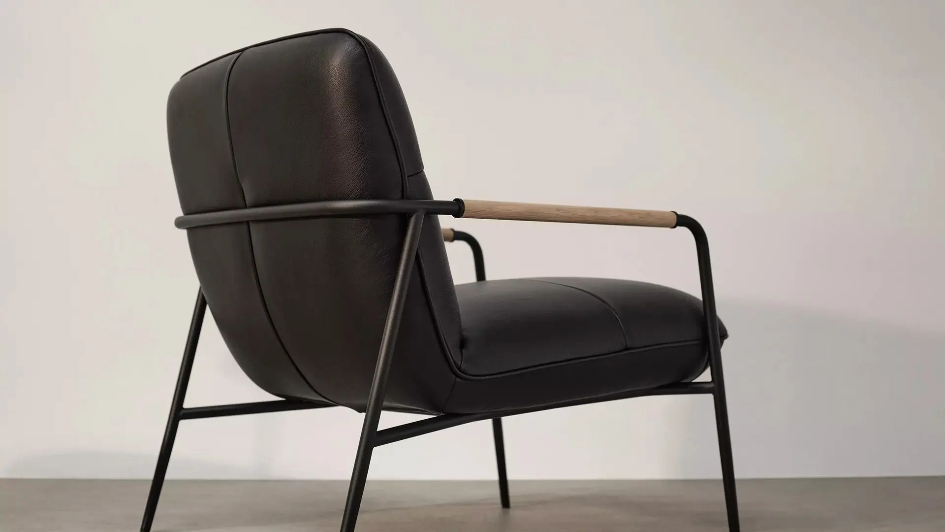 Кресло Terni - Nordic Grain 5131 Кожа цвета камня -  Под заказ в интерьере