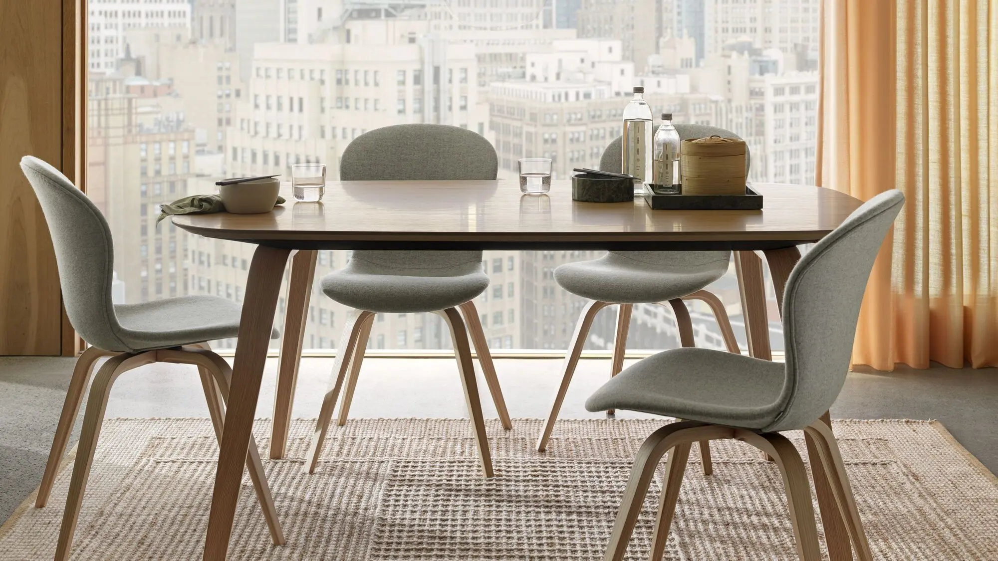 Обеденный стул Hauge - Skagen 3163 Темно-синяя ткань  -  Под заказ в интерьере