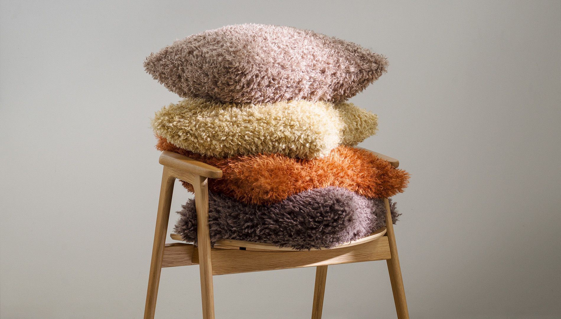 Подушка Teddy -  Под заказ в интерьере