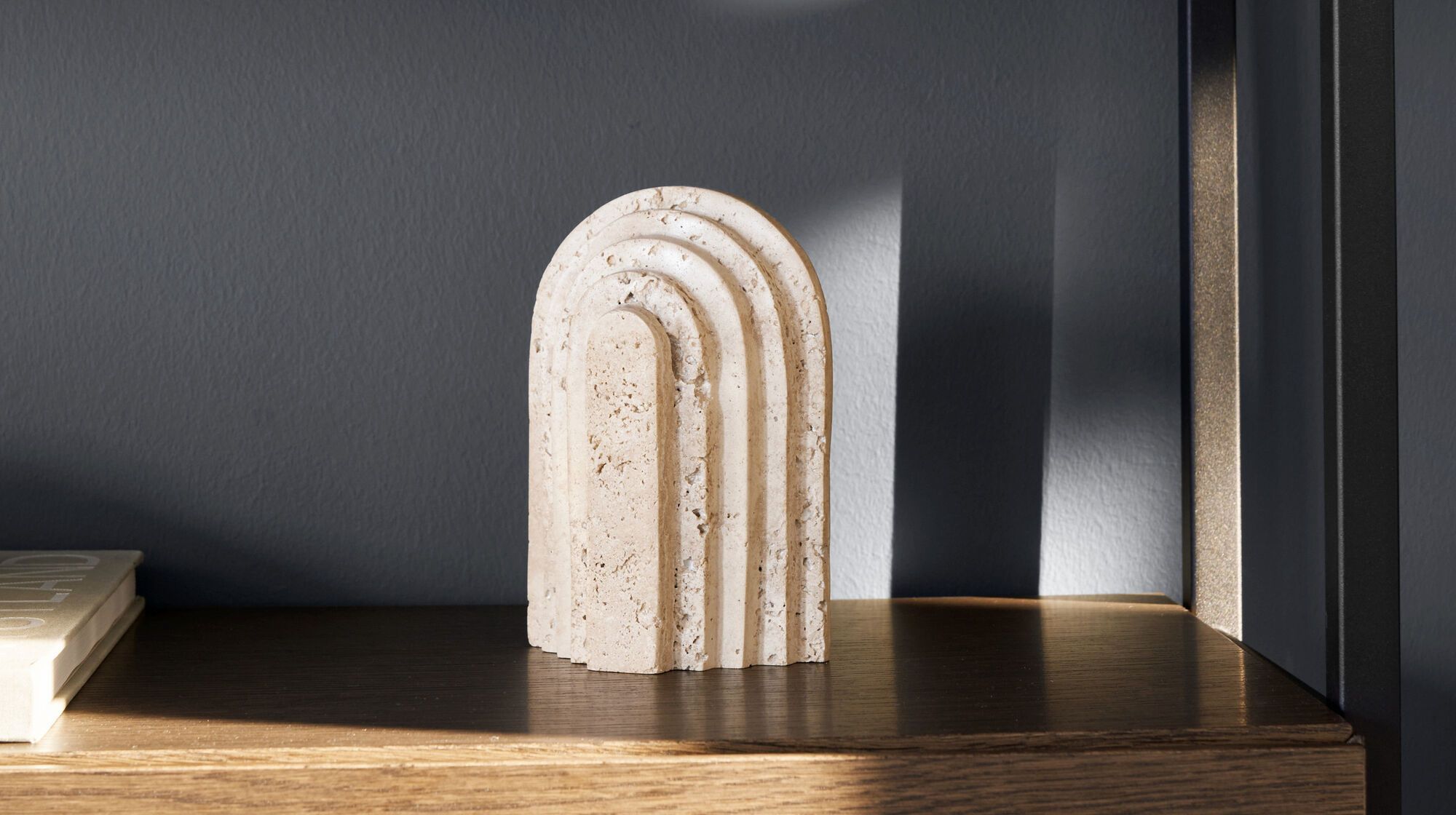 Скульптура ARCH -  Под заказ в интерьере