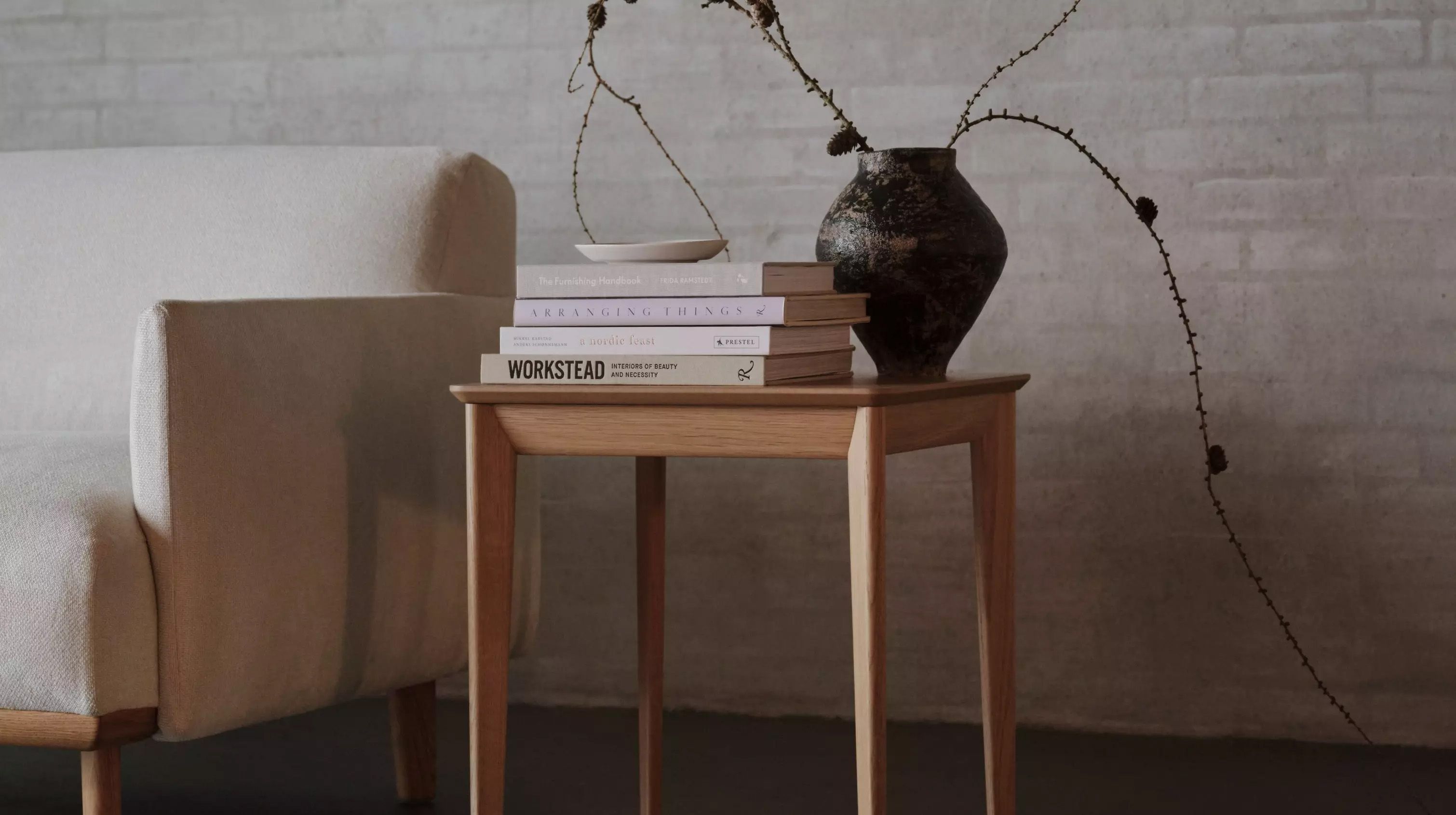 Приставной стол Aarhus -  Под заказ в интерьере