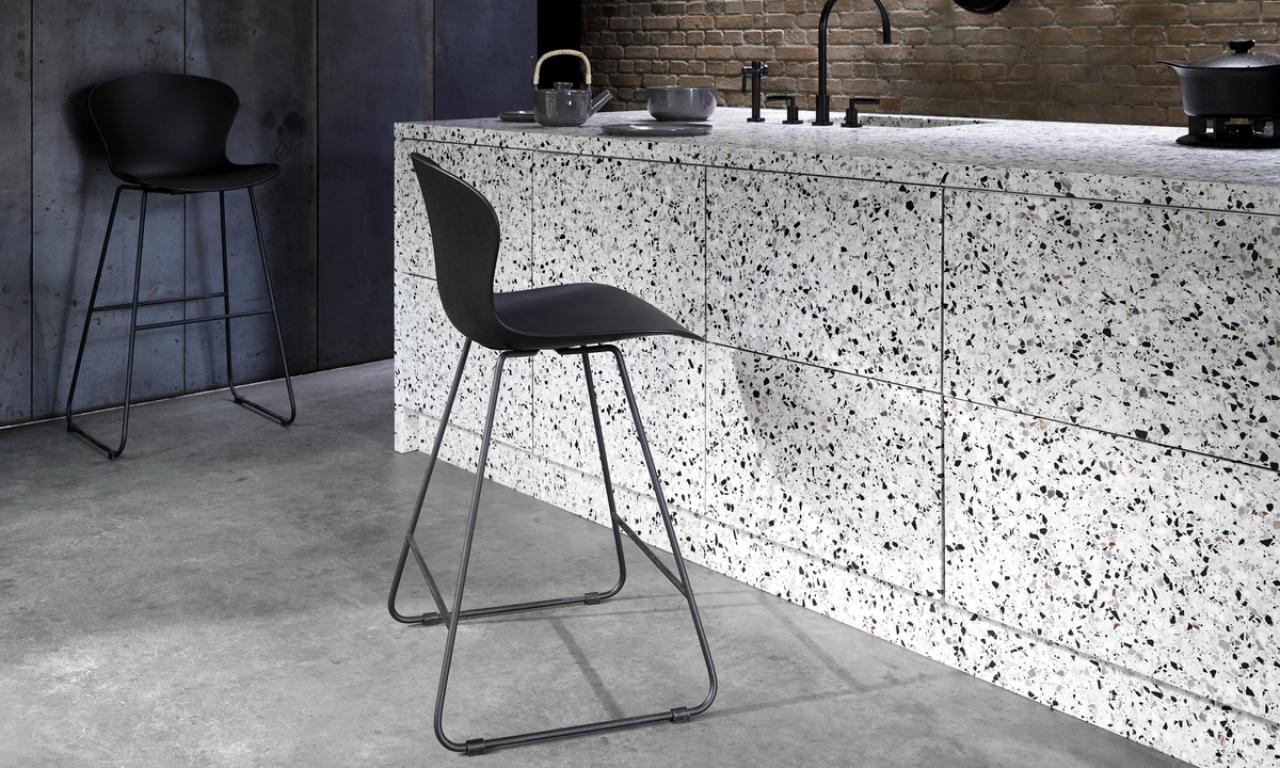 Барный стул Adelaide - York  5121 Kожа светло-зеленая -  Под заказ в интерьере