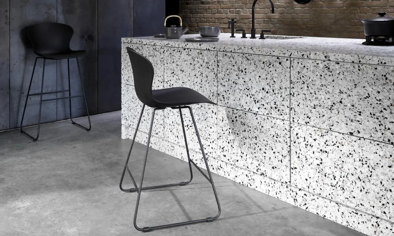 Барный стул Adelaide - York 5120 Kожа коньячного цвета  -  Под заказ в интерьере