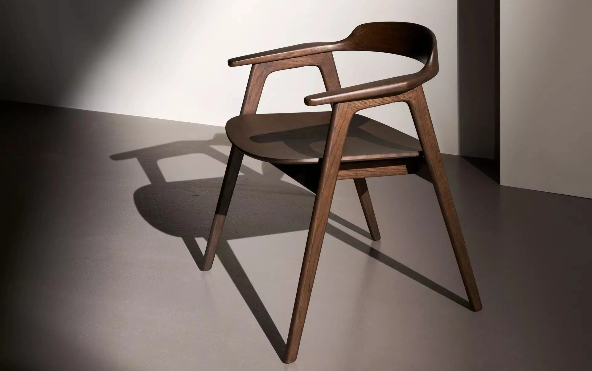 Обеденный стул Seoul - Nordic Grain 5130 Кожа черного цвета -  В наличии в интерьере