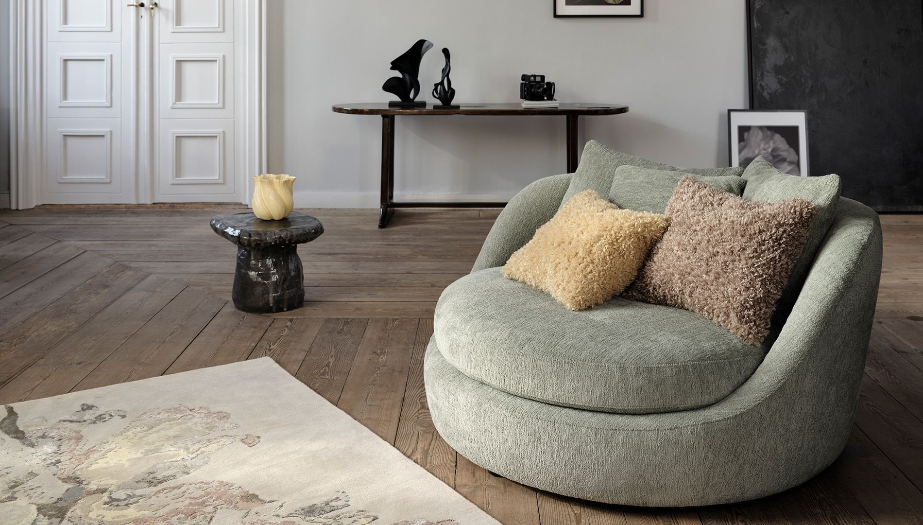 Скульптура Flora 5 -  Под заказ в интерьере