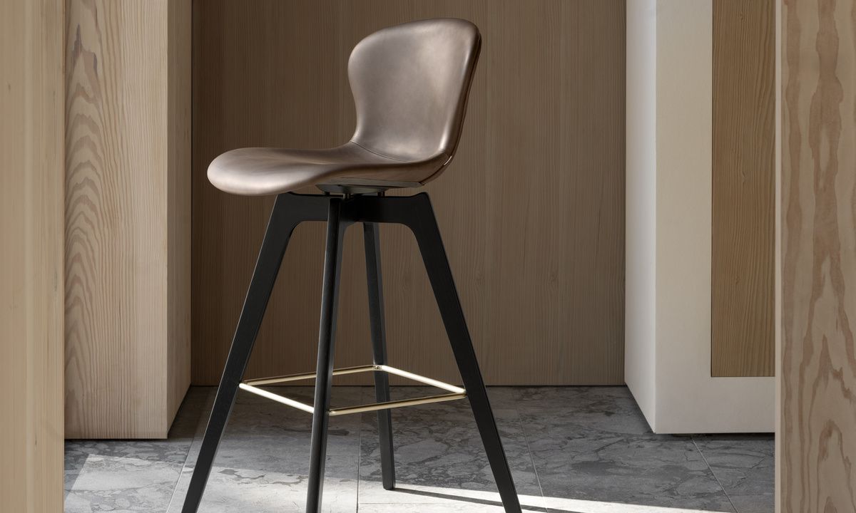 Барный стул Adelaide - York  5121 Kожа светло-зеленая -  Под заказ в интерьере