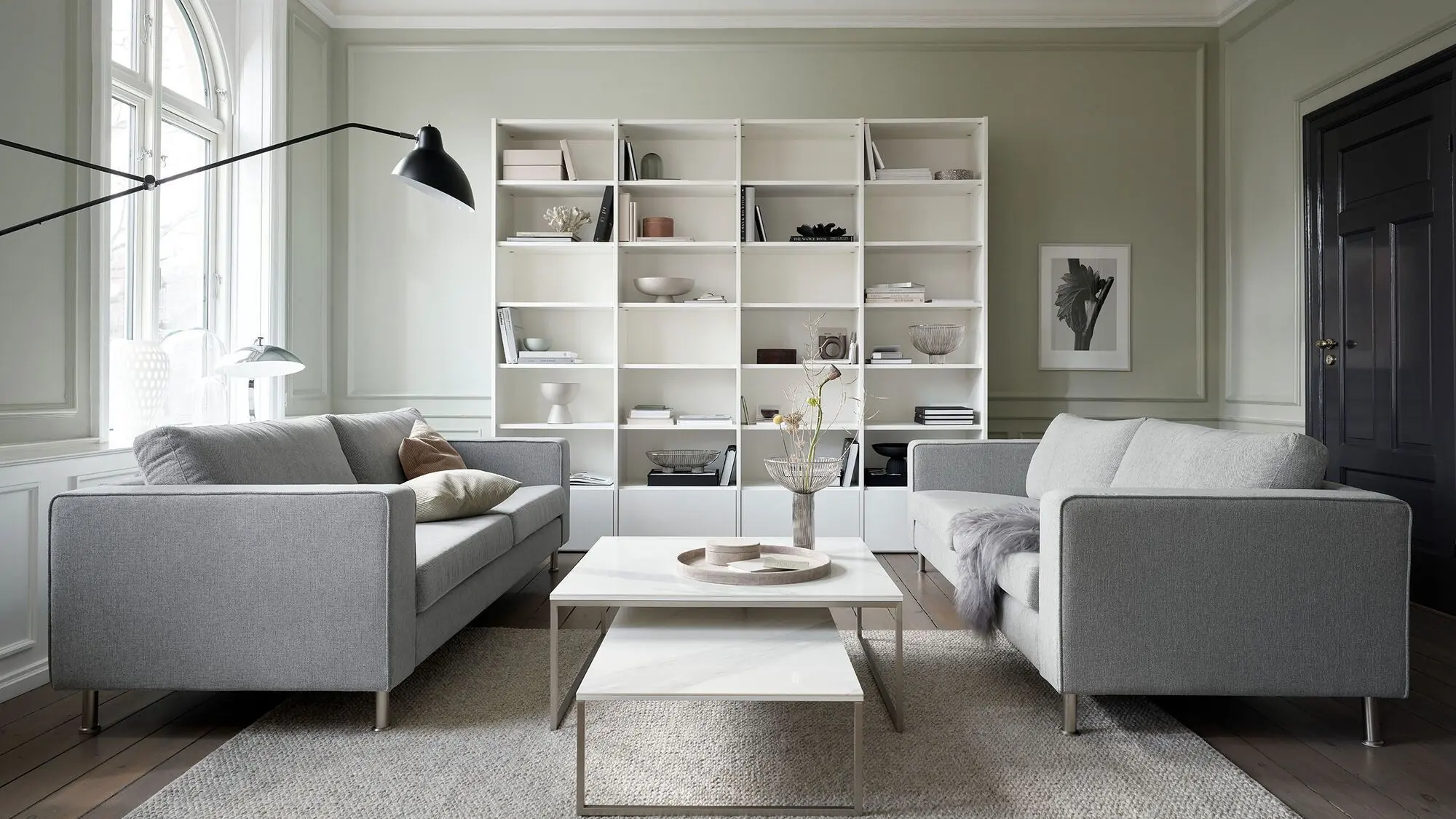 Настенная лампа Demand -  Под заказ в интерьере