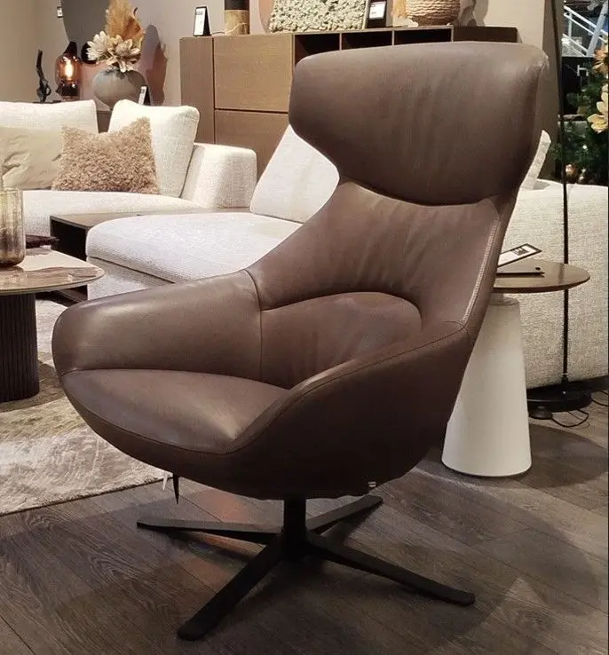 Кресло Porto с функцией вращения в интерьере