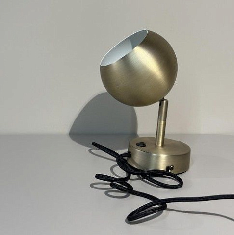 Лампа настенная Kip