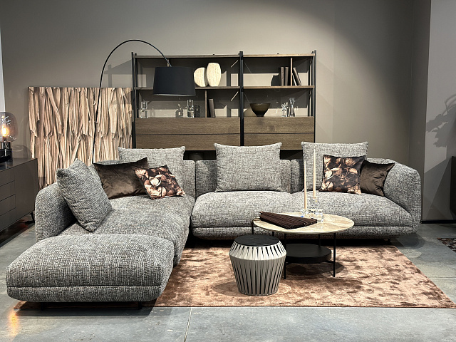 Угловой диван Salamanca с пуфом