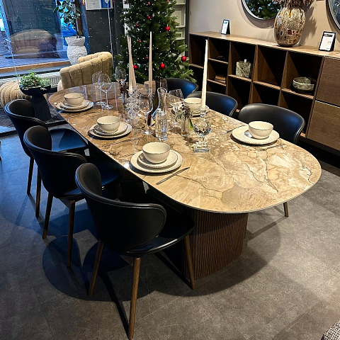 Обеденный стол Santiago