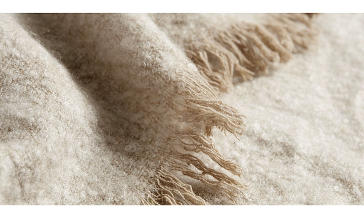 Плед Cuddle Me -  Под заказ